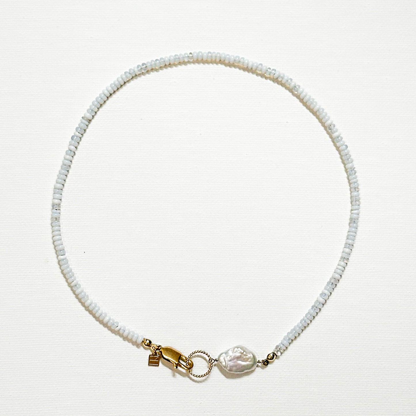 Lara Necklace With A Keshi Pearl Opalite/Gold