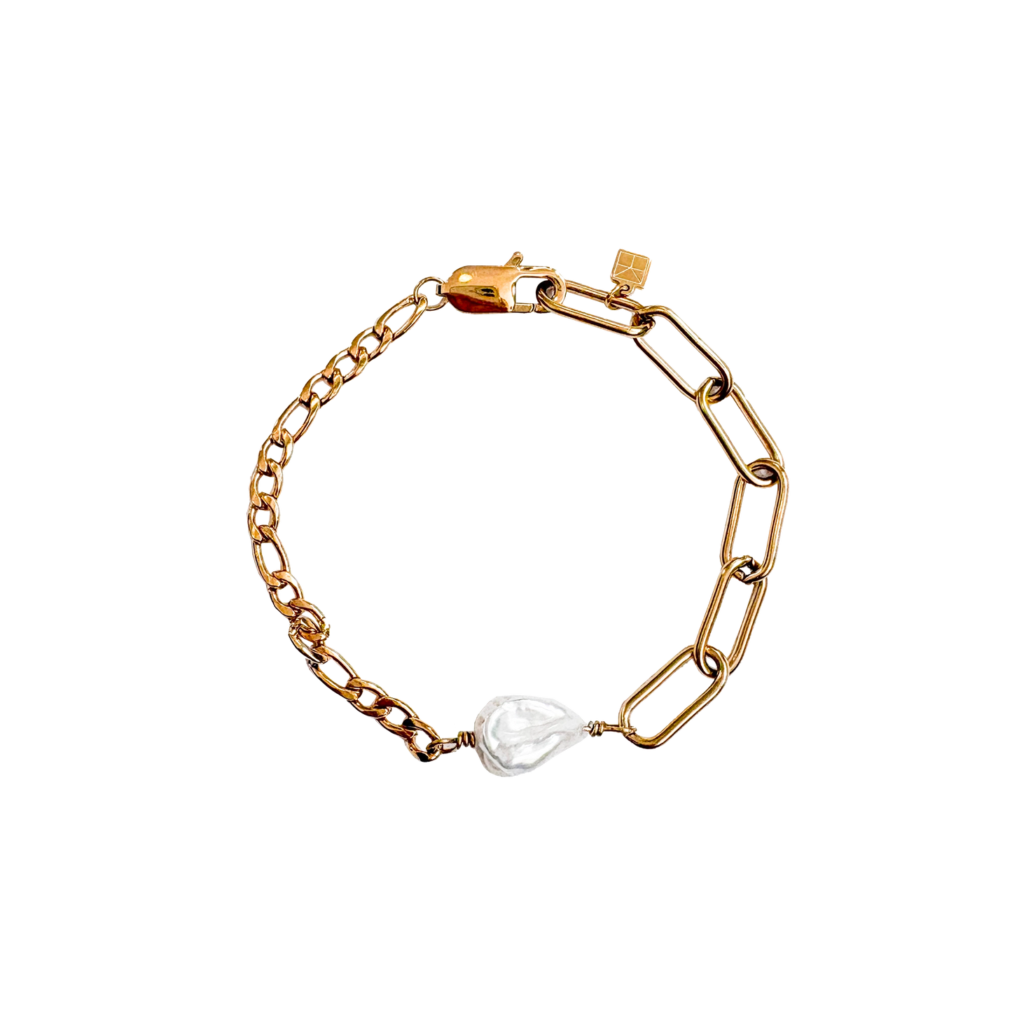 Adella Mix Chain Bracelet with A Keshi Pearl Gold