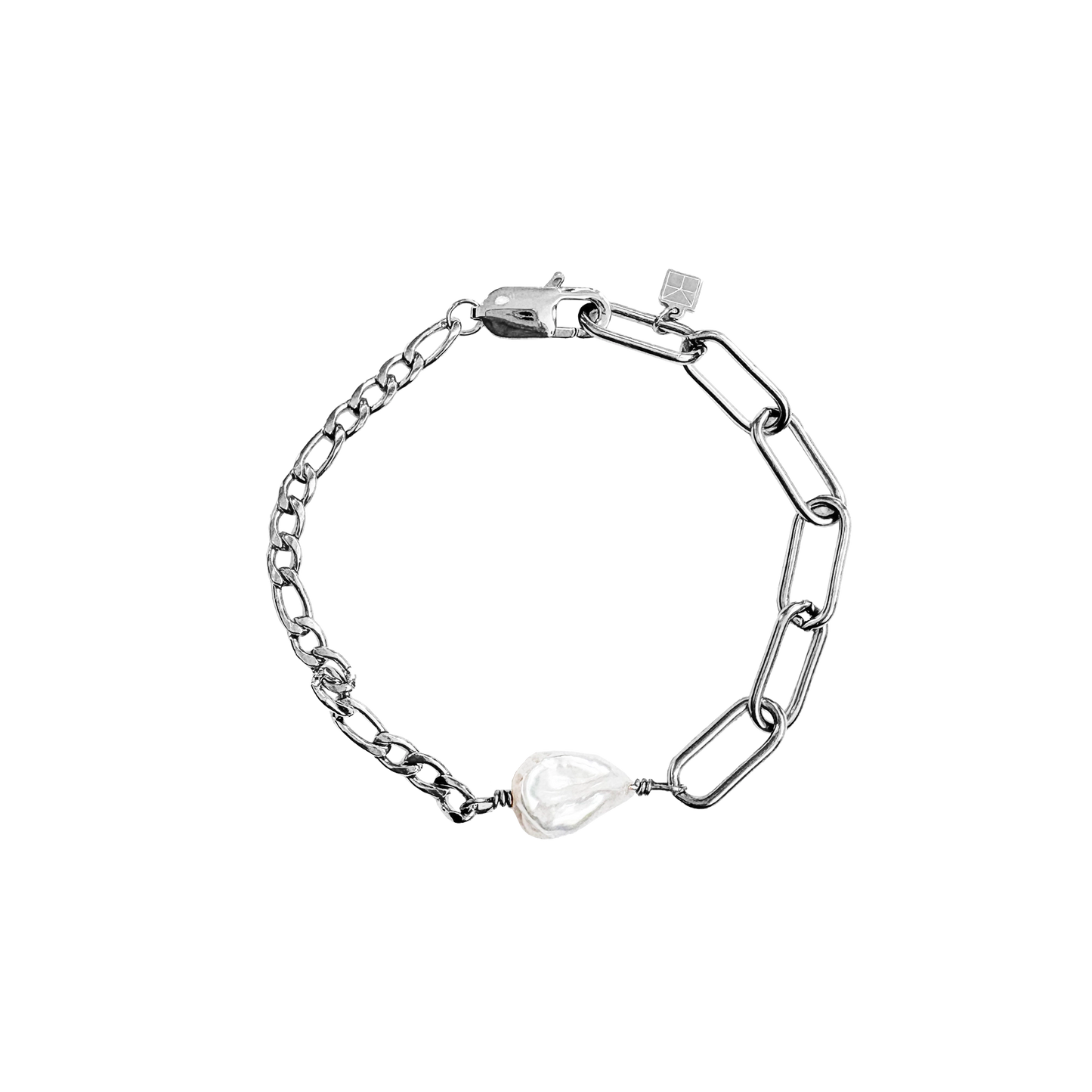 Adella Mix Chain Bracelet with A Keshi Pearl Silver