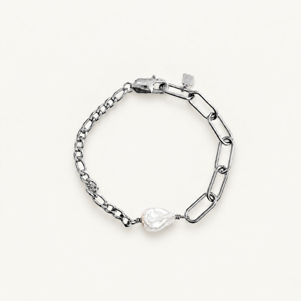 Adella Mix Chain Bracelet with A Keshi Pearl Silver
