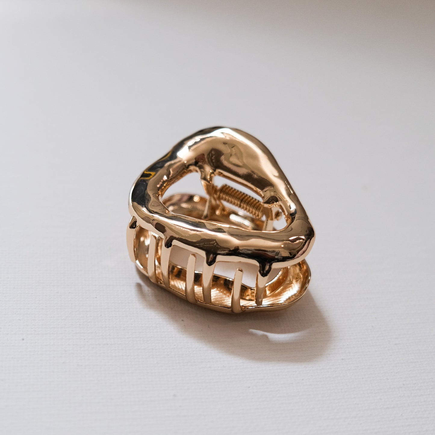 Mia Hair Claw Gold