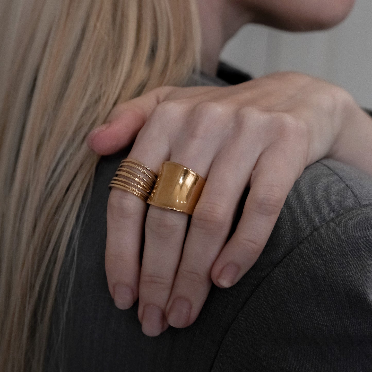 Ria Adjustable Ring Gold