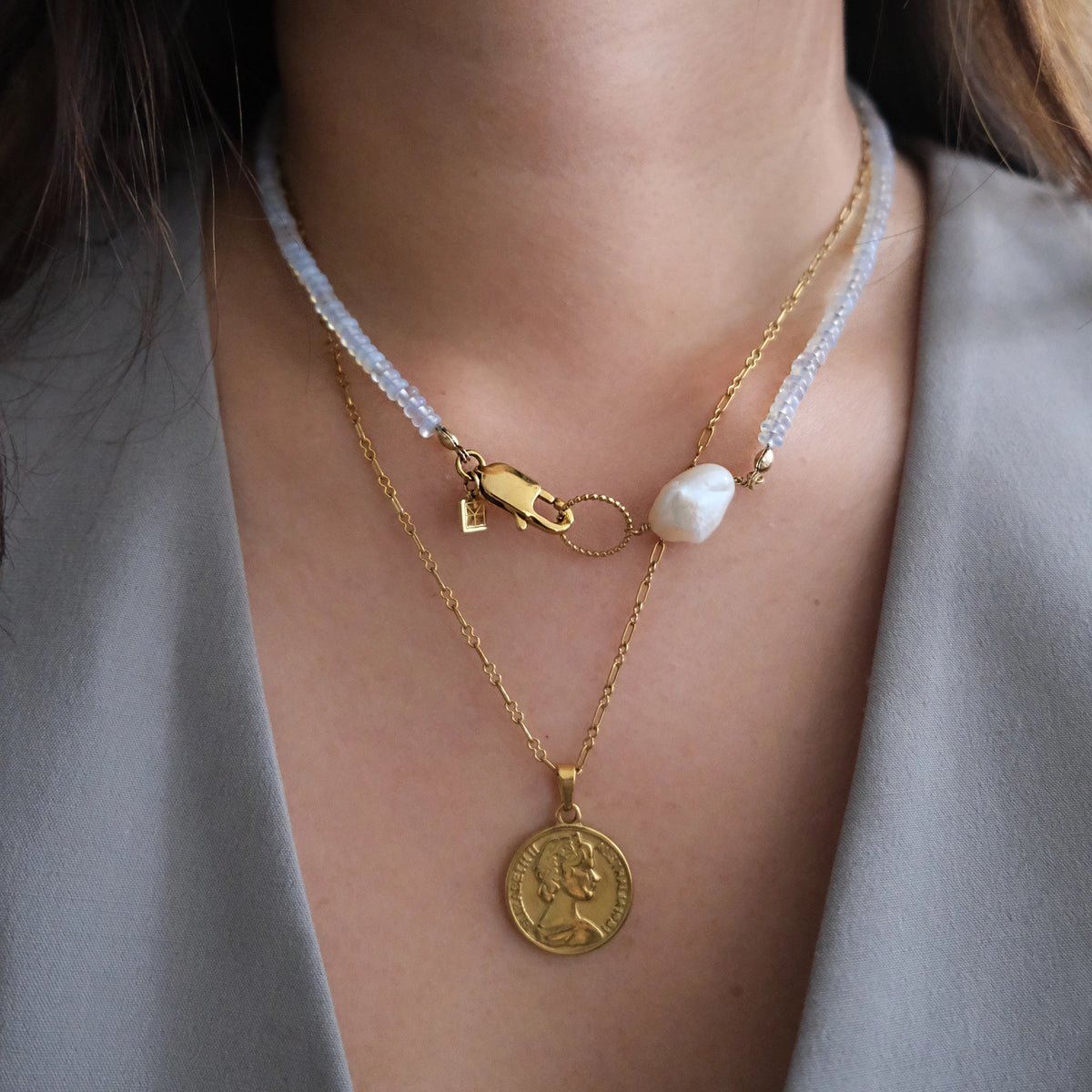 Lara Necklace With A Keshi Pearl Opalite/Gold