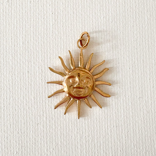 Sunny Face Charm Gold
